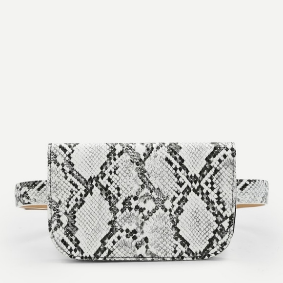 Vintage Leebra Accessories - HP💞Only One Left Snakeprint Bum Bag